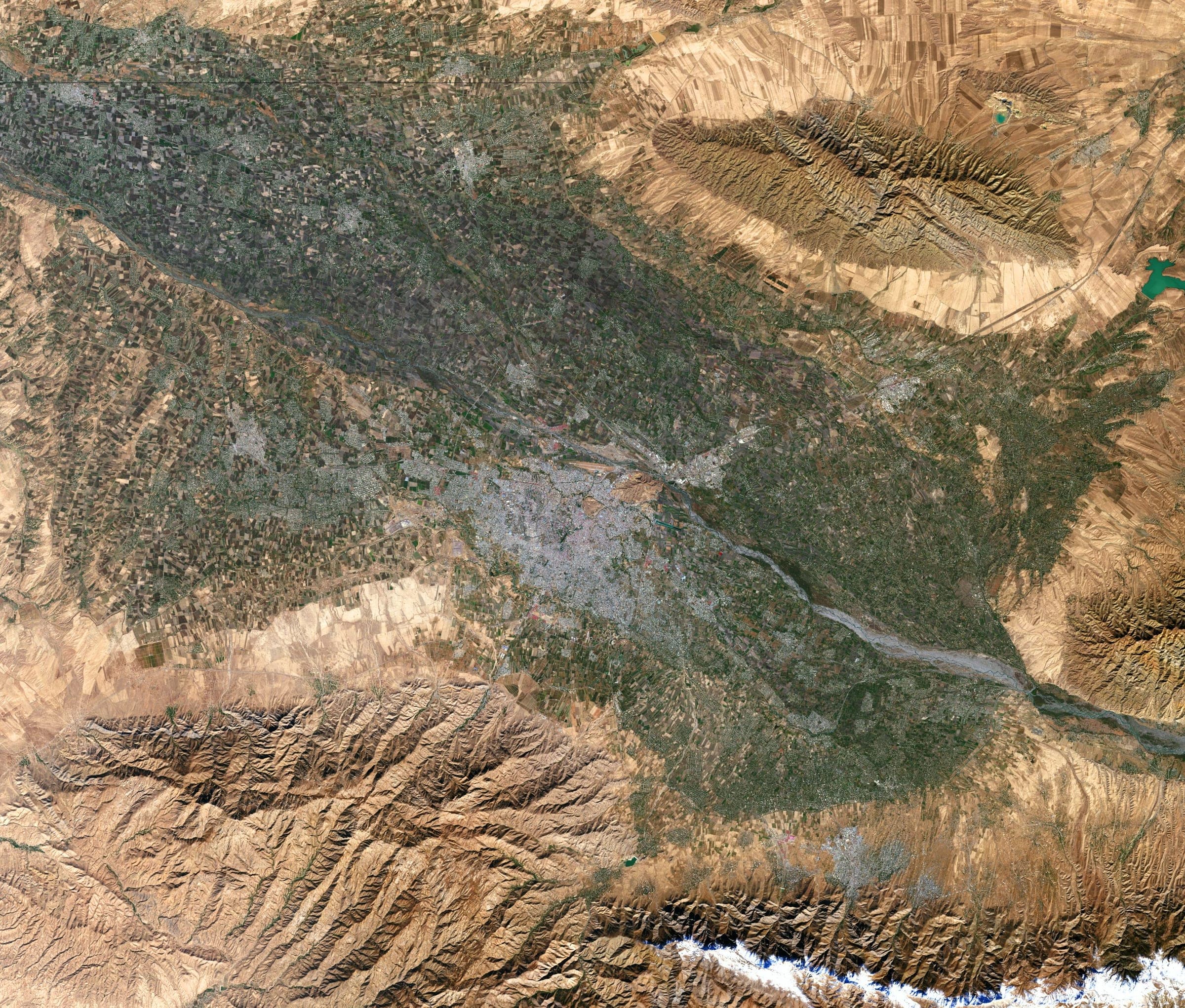 Satellite capture of Samarkand, Uzbekistan, at the resolution one pass returns